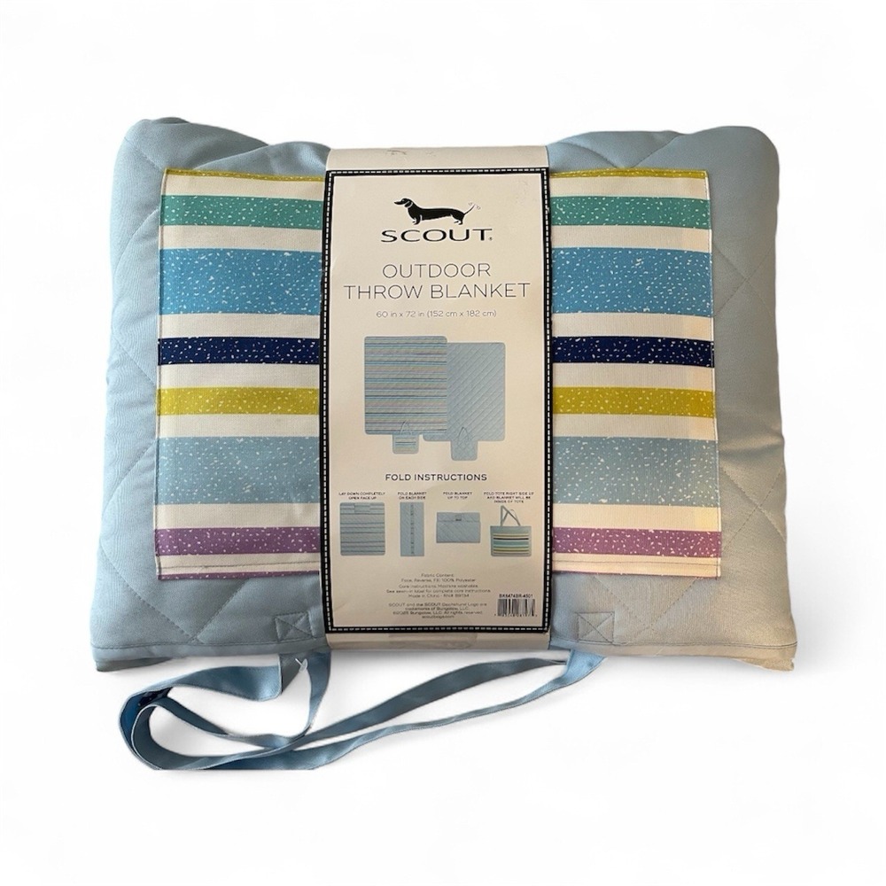 SCOUT Bluehemian Rhapsody Outdoor Throw Blanket Water Resistant Picnic 60x72 NEW